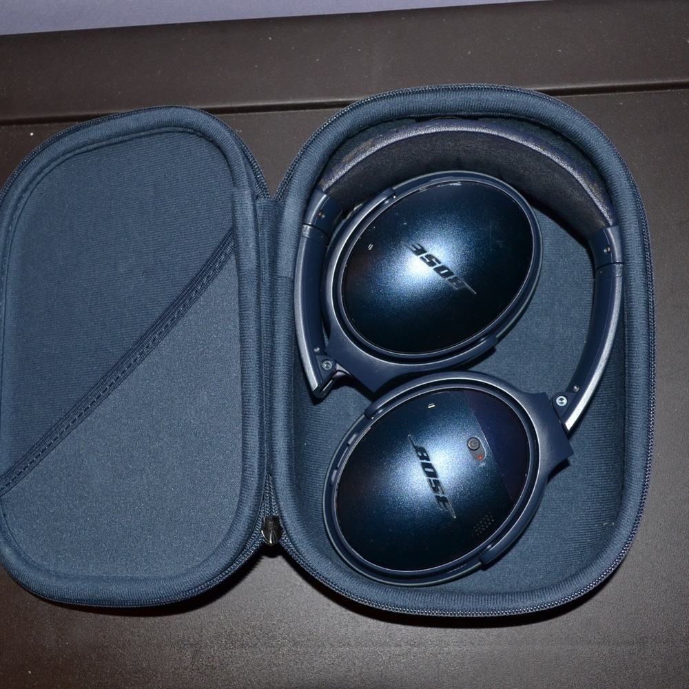 Used Bose QC 35 Blue limited edition over ear headphones
